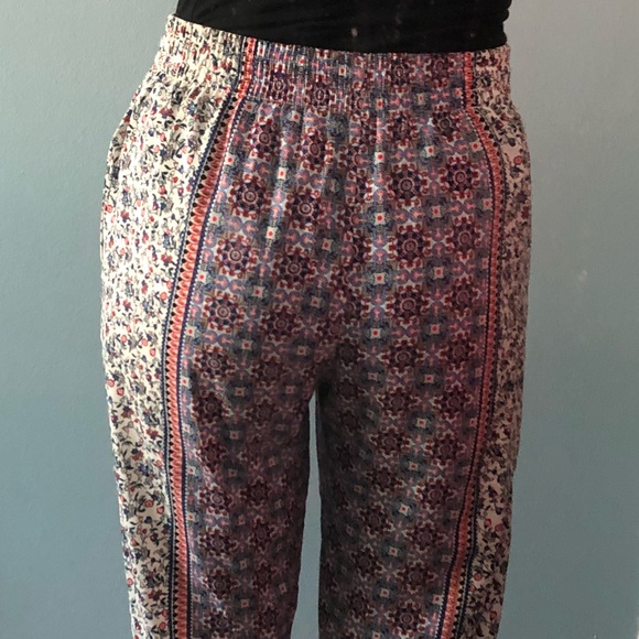Pattern stretch waist pants with pockets - Picture 5 of 7